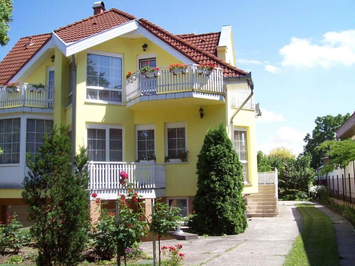 Apartment Siofok, Lake Balaton 1 Ngoại thất bức ảnh